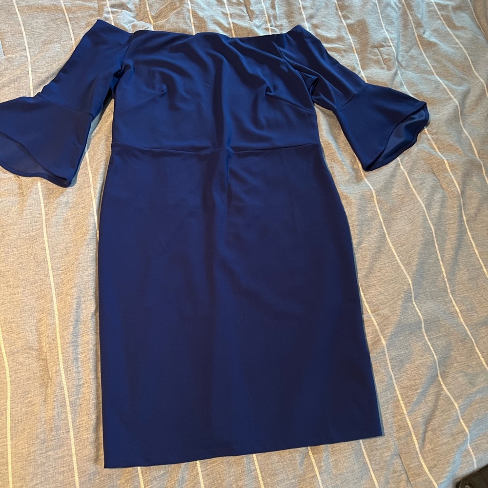 Off the shoulder blue H&M dress